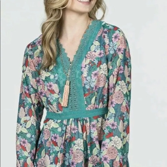 Adorable Matilda Jane floral top. Size xxl - Picture 4 of 4